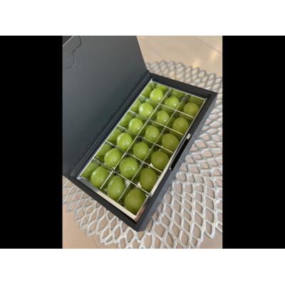 ふるさと納税 大子町 [お歳暮のし付き]シャインマスカットの宝石箱18粒 県内共通返礼品:かすみがうら市