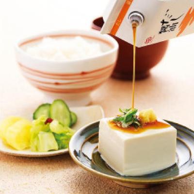ふるさと納税 香川県 鎌田「老舗醤油メーカーのだし醤油」(200ml×10本)の画像