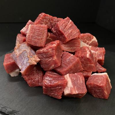 ふるさと納税 八雲町 八雲牛 煮込み用牛もも肉カット済み 500g×1個