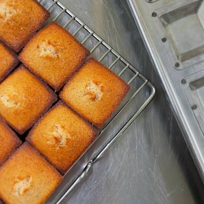 ふるさと納税 北九州市 パティシエ歴35年が作る バターにこだわった 自慢のフィナンシェ プレーン味 12個入