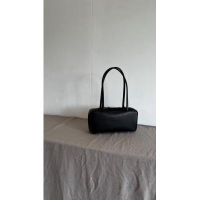 ふるさと納税 岡垣町 WZIP肩掛けボストンバッグ 黒