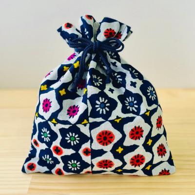 ふるさと納税 竹田市 藍と型染の巾着[桔梗草]