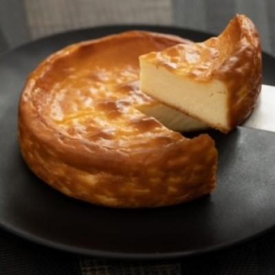 ふるさと納税 丹波篠山市 雪岡市郎兵衛洋菓子舗の「ベイクドチーズケーキ」と「いちじくのチーズケーキ」2個セット(各4号)