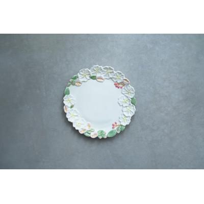 ふるさと納税 八千代市 [陶器]野ばら 中皿 (白) つちのわ 石黒美佐緒 作 1枚