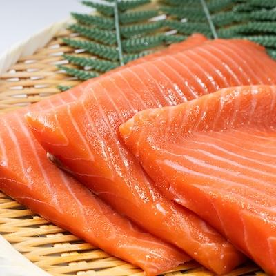 ふるさと納税 宮城県 訳ありお刺身とろサーモン約200g×3袋&ひとめぼれ米2合のセット |  | 02
