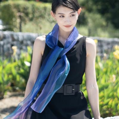 ふるさと納税 岐阜市 透きとおる絹に重なり合う色彩と光。[シルクスカーフ] 美濃友禅 —清流—