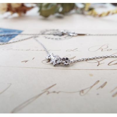 ふるさと納税 戸田市 小花のネックレス K10ホワイトゴールド