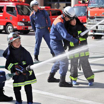 ふるさと納税 千早赤阪村 [2026年3月28日(土)開催分]消防士体験チャレンジ&amp;はしご車搭乗体験