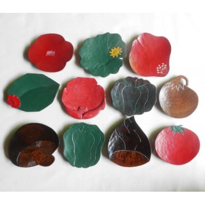 ふるさと納税 伊達市 [漆器]花柄の豆皿 5枚と野菜の柄の豆皿 6枚 計11枚セット(各直径 約8〜11cm)