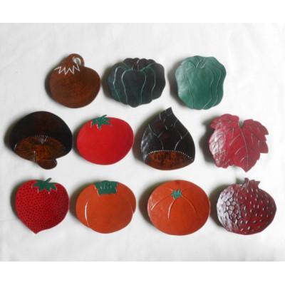 ふるさと納税 伊達市 [漆器]果物の柄の豆皿 5枚と野菜の柄の豆皿 6枚 計11枚セット(各直径 約8〜11cm)