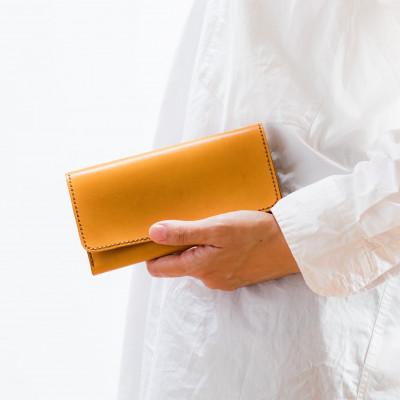 ふるさと納税 雲南市 総手縫いで仕立てた 本革の長財布(イエロー)四角いフラップ