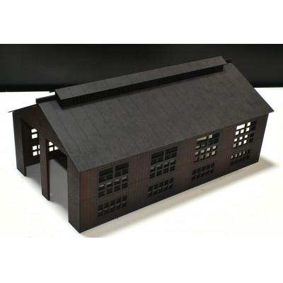 ふるさと納税 南箕輪村 鉄道模型ストラクチャー1/80 HOサイズ サザンオリジナル木造機関庫(塗装済み完成品)こげ茶