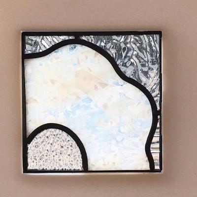 ふるさと納税 戸田市 ステンドグラスの小さな花のパネル(ホワイト)