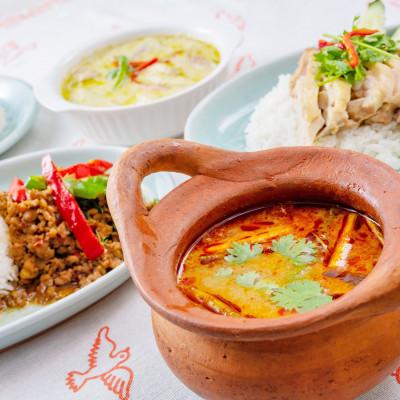 ふるさと納税 大田区 [本格タイ料理クルン・サイアムのスースーデリ]初めてのタイ料理セット 5個