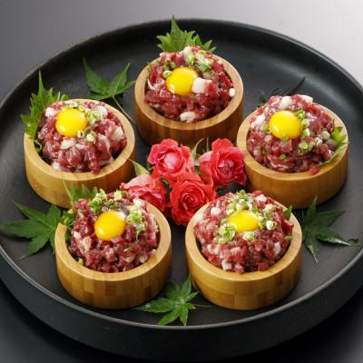 ふるさと納税 あさぎり町 [熊本と畜]ユッケ馬刺し 300g(あさぎり町)