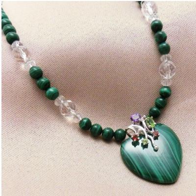 ふるさと納税 和泉市 マラカイトのハート型宝石ネックレス