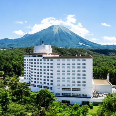 ふるさと納税 伯耆町 鳥取県大山 メルキュール鳥取大山リゾート&amp;スパ1泊2食オールインクルーシブ宿泊ペア招待券