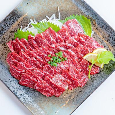 ふるさと納税 菊池市 [熊本 と畜]桜屋 特選馬刺しスライス 300g(菊池市)