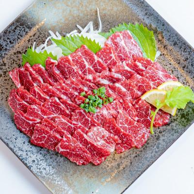 ふるさと納税 高森町 [熊本 と畜]桜屋 特選馬刺しスライス 300g(高森町)