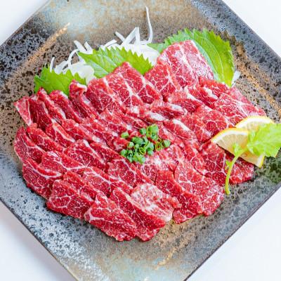 ふるさと納税 益城町 [熊本 と畜]桜屋 特選馬刺しスライス 300g(益城町)