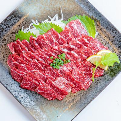 ふるさと納税 湯前町 [熊本 と畜]桜屋 特選馬刺しスライス 300g(湯前町)