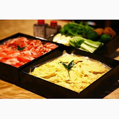 ふるさと納税 伊勢原市 [重箱入り]嬉しい野菜付き 伊勢原ハーブポークと生湯葉のしゃぶしゃぶセット(5人前)