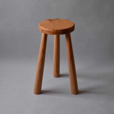 ふるさと納税 山武市 山武杉の3本足スツール H54cm