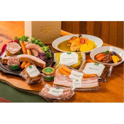 ふるさと納税 日光市 明治の館 特製 グルメセット 7種(シチュー、カレー、ソーセージ3種、ベーコン、コンビーフ)