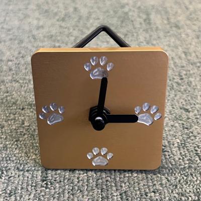 ふるさと納税 島田市 アルミ製にくきゅう時計(ゴールド)