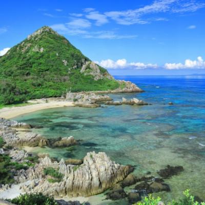 ふるさと納税 伊是名村 フェリーいぜな尚円 往復&amp;島内限定 1泊2日ペア宿泊チケット(2食付き)