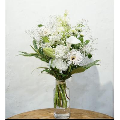 ふるさと納税 高知市 季節のおすすめ生花花束 供花 1束[CG001]