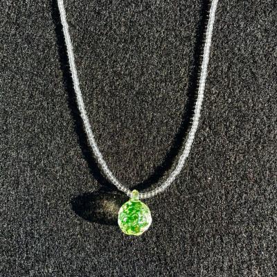 ふるさと納税 鏡野町 ウランガラスのネックレス(ロック)