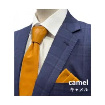 ふるさと納税 八幡市 レザーネクタイ キャメル 3点セット(サーベルタイプネクタイ・ポケットチーフ・ハンカチーフ)