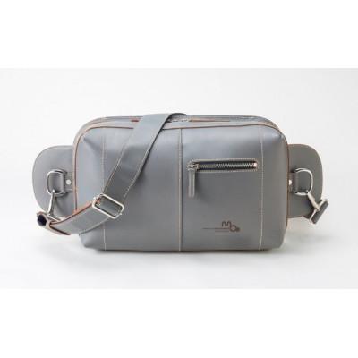 ふるさと納税 姫路市 0528 B5サイズのタブレットが入る本革ボディバッグ チャコールグレー