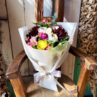 ふるさと納税 酒田市 酒田の和モダンブーケ「華花」〜伝統の趣と現代の感性が調和した、洗練された花束〜