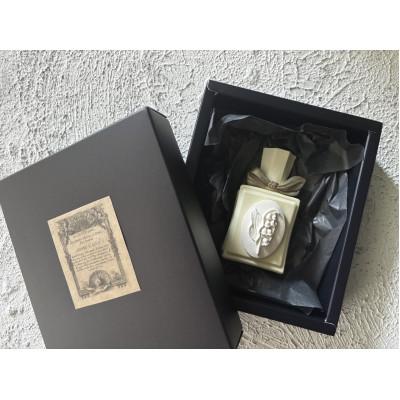 ふるさと納税 朝霞市 すずらんモチーフ香水瓶型アロマストーン 約60g