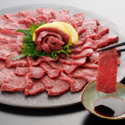 ふるさと納税 荒尾市 上赤身馬刺し 300g 専用醤油 1本 (荒尾市)