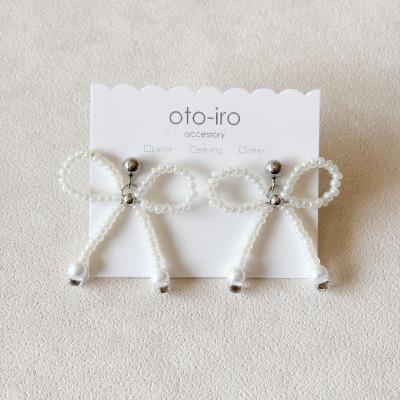 ふるさと納税 長岡京市 きゅっと結んだビーズリボンのピアス[ribbon/パールホワイト]