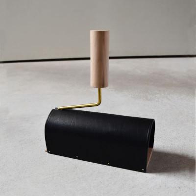 ふるさと納税 河内長野市 本革ローラークリーナー ブナ ブラック レザー Teha'amana