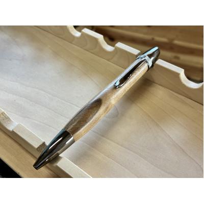 ふるさと納税 豊川市 木軸ボールペン[クスノキ・シルバー]すべて手作業。だからこそ感じられる、本物の質感