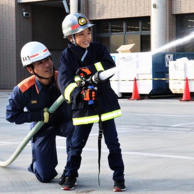ふるさと納税 富田林市 [2026年11月14日(土)開催分]消防士体験チャレンジ&amp;はしご車搭乗体験