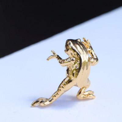 ふるさと納税 市川三郷町 [縄文アクセサリーDo_goods] K18鳥獣戯画 かえるのオブジェ小 700-218