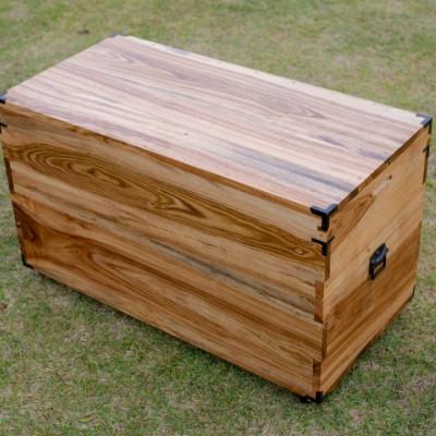 ふるさと納税 南さつま市 [家具職人が天然木で作りあげた]衣装箱(楠・桐) 市耒家具店 南さつま市