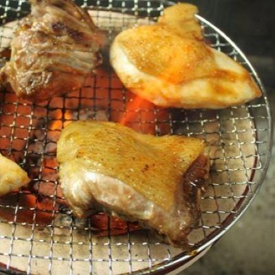 ふるさと納税 熊野市 [テレビで紹介されました]とっておき地鶏[1kg以上]熊野地鶏モモ・ムネ・ササミ1羽セットオス