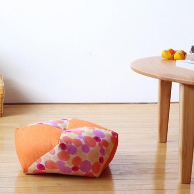 ふるさと納税 京都市 [洛中高岡屋]えがおつながる、おざぶとん『おじゃみキッズ習(しゅう)』(しゃぼんはる&amp;支子)