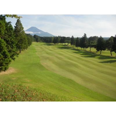 ふるさと納税 富士市 大富士ゴルフクラブプレーご招待券(平日1名様セルフプレー昼食付)(a1146)の画像