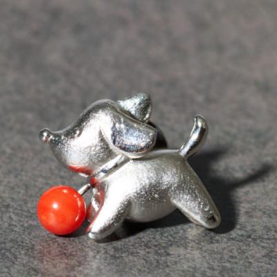 ふるさと納税 室戸市 室戸市産赤サンゴ いぬのシルバーブローチ