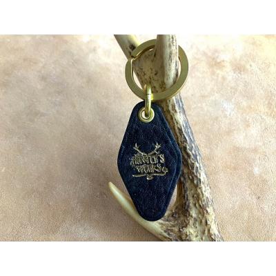 ふるさと納税 土佐清水市 鹿革と真鍮のキーホルダー[紺](ブランドロゴ入り)革小物 レザー[R00169]