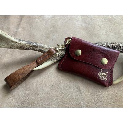 ふるさと納税 土佐清水市 鹿革の小銭入れ ストラップ付[ロゴ入り 赤]ミニ財布 コインケース[R00689]