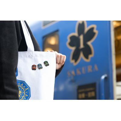 【新品】JR東日本·限定品3点セット(ト―トバック·ピンバッチ·スマート立て) ふるさと納税 八頭町 【若桜鉄道】観光車両ピンバッジ : Yahoo